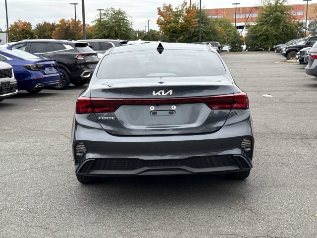 Used 2024 Kia Forte LXS FWD image 3