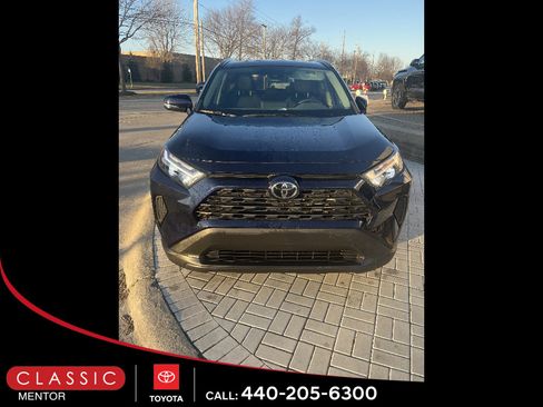 Used 2023 Toyota RAV4 XLE w/ Convenience Package image 2