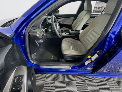 Used 2016 Lexus IS 200t w/ F Sport Package RWD image 13