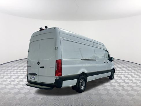 Used 2023 Mercedes-Benz Sprinter 2500 image 7