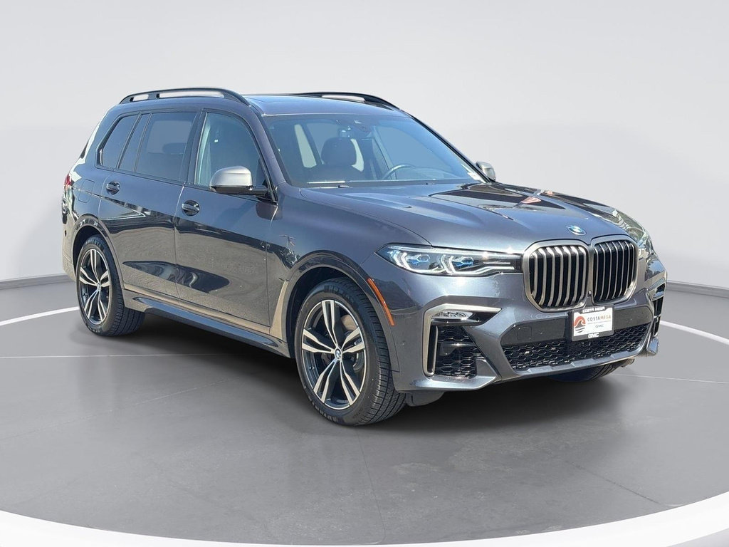 Used 2022 BMW X7 M50i AWD/4WD image 1