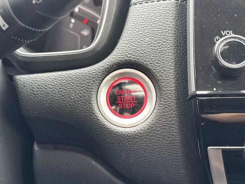 Used 2021 Honda CR-V Touring image 17