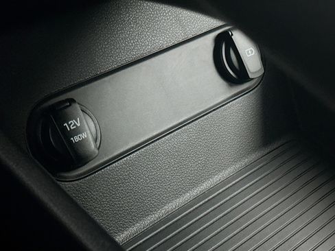 Used 2023 Hyundai Kona SE image 25