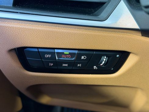 Used 2023 BMW i4 eDrive40 image 18