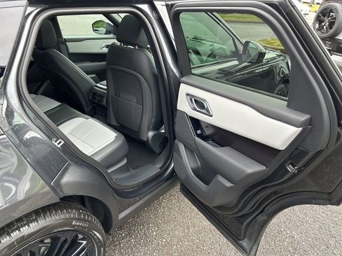New 2026 Land Rover Range Rover Velar Dynamic SE image 17