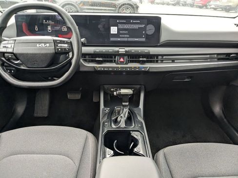 Used 2025 Kia K4 LXS image 15
