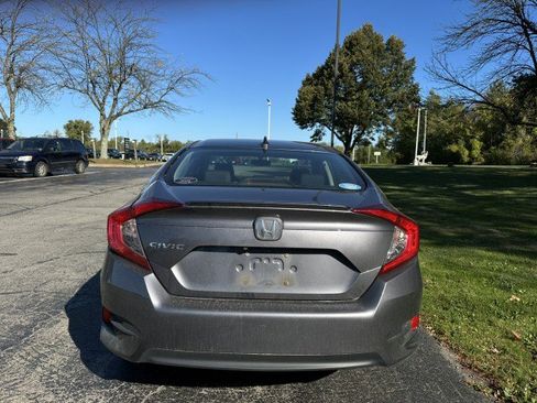 Used 2016 Honda Civic EX-T image 2