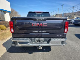Used 2022 GMC Sierra 1500 SLE w/ Preferred Package video 4