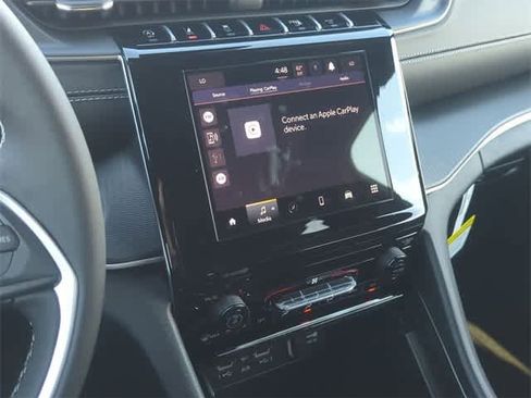 New 2025 Jeep Grand Cherokee Laredo image 27