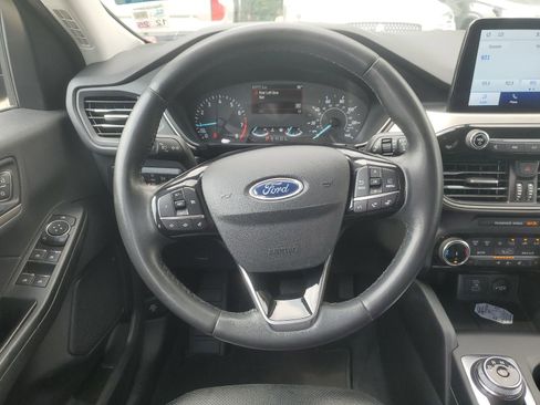 Used 2022 Ford Escape SEL FWD image 11