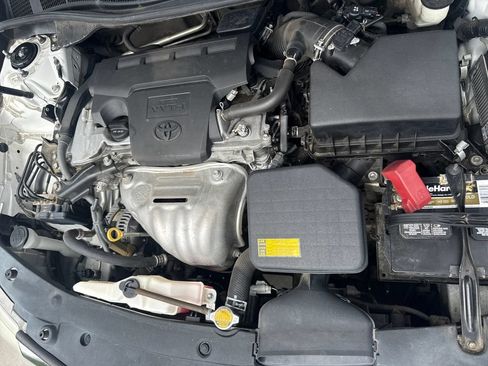 Used 2013 Toyota Camry FWD image 35