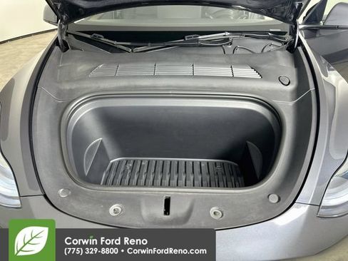 Used 2024 Tesla Model Y Long Range AWD/4WD image 30