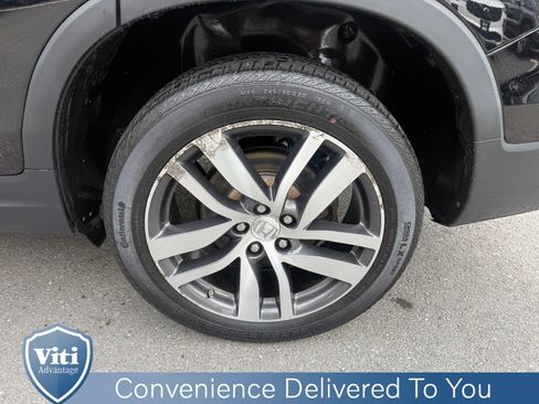 Used 2018 Honda Pilot Touring image 13