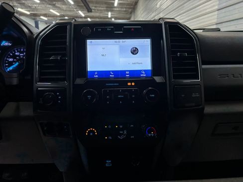 Used 2021 Ford F250 XLT w/ Camper Package AWD/4WD image 18