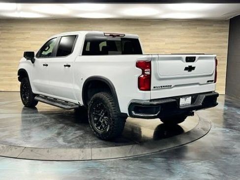 Used 2025 Chevrolet Silverado 1500 ZR2 w/ Technology Package AWD/4WD image 14