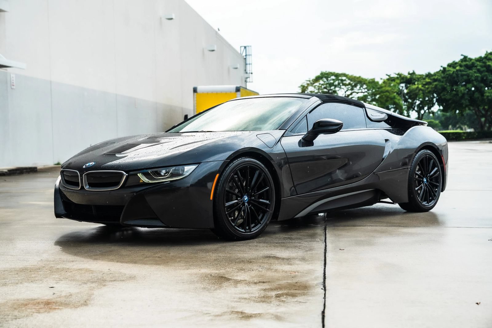 Used 2019 BMW i8 Roadster AWD/4WD image 11