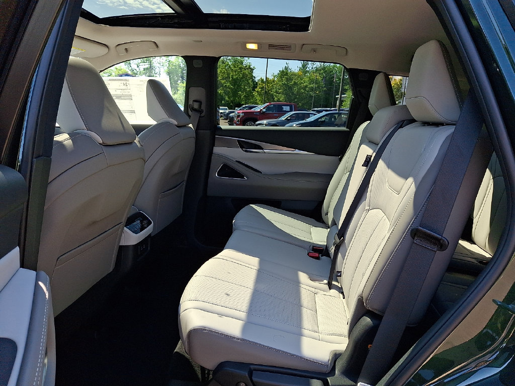 New 2027 INFINITI QX60 Luxe w/ Cargo Package AWD/4WD image 7