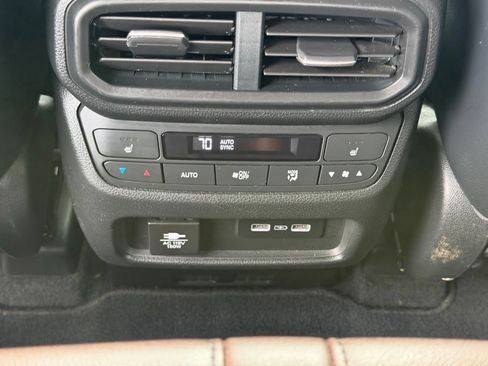 Used 2023 Honda Pilot Elite image 31