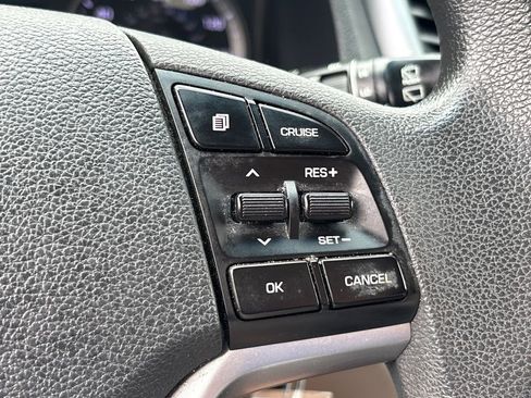 Used 2017 Hyundai Tucson SE AWD/4WD image 17