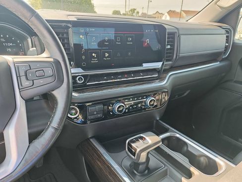Used 2023 GMC Sierra 1500 Elevation w/ X31 Off-Road Package AWD/4WD image 20