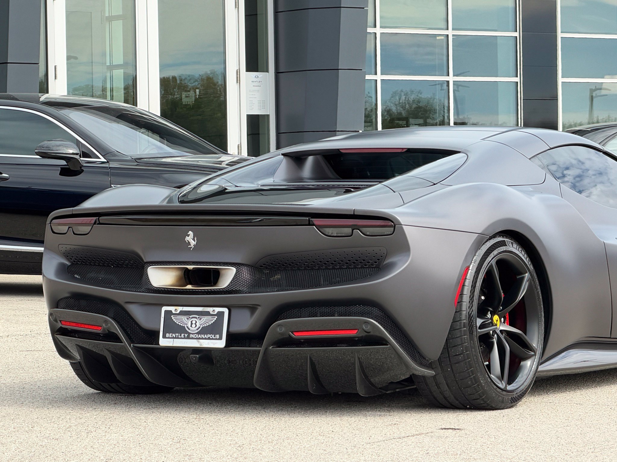 Used 2023 Ferrari 296 GTS RWD image 9