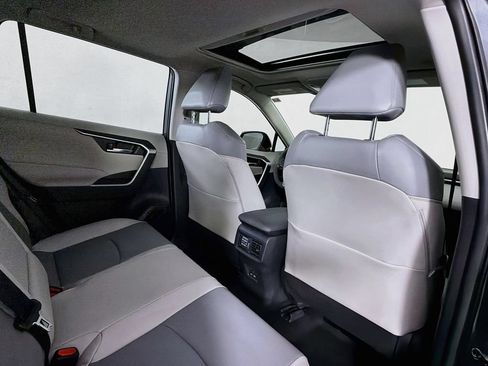 Used 2023 Toyota RAV4 XLE Premium AWD/4WD image 28
