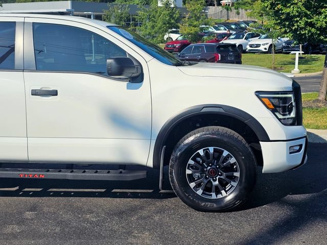 Used 2023 Nissan Titan PRO-4X w/ Off Road Protection Package AWD/4WD image 6