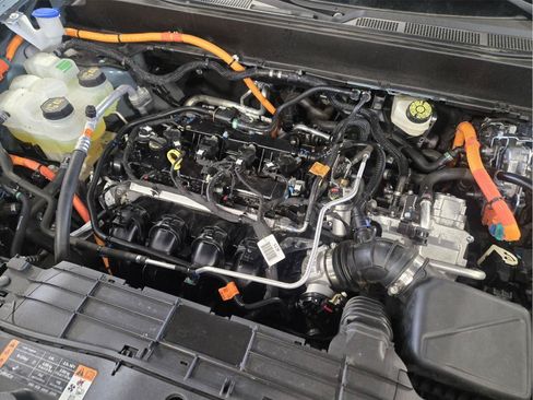 Used 2023 Ford Maverick XL FWD image 14