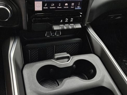New 2026 RAM 1500 2WD Crew Cab image 18