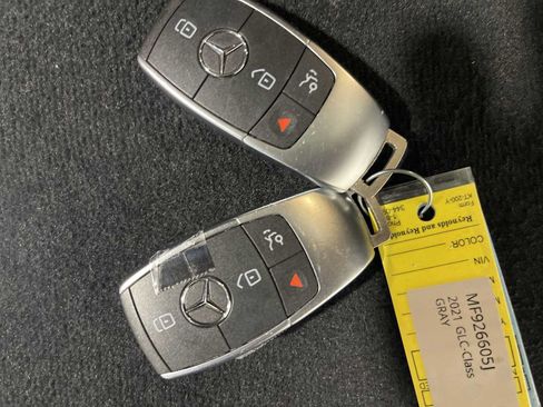 Used 2021 Mercedes-Benz GLC 300 4MATIC image 19