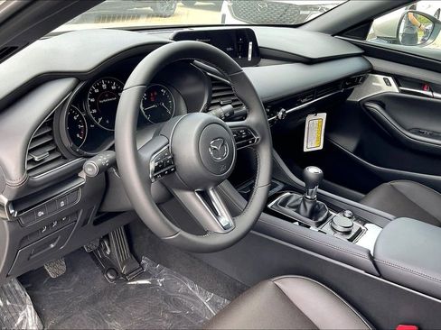 New 2026 MAZDA MAZDA3 2.5 S Hatchback w/ Premium Pkg FWD image 8