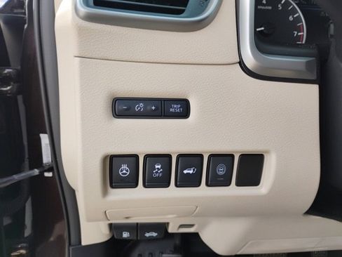 Used 2020 Nissan Murano Platinum image 16