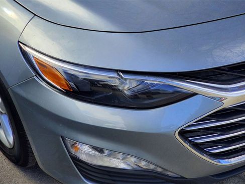 Used 2024 Chevrolet Malibu LT image 2