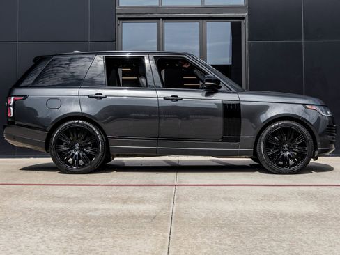 Used 2022 Land Rover Range Rover Westminster Edition image 10