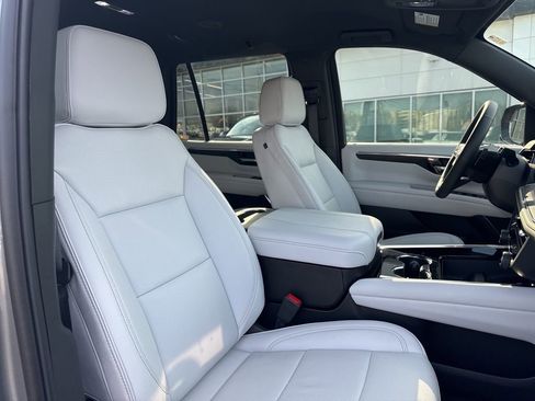 Used 2025 Chevrolet Tahoe Premier image 22