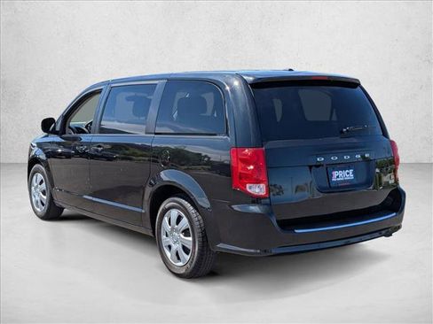 Used 2018 Dodge Grand Caravan SE w/ UConnect Hands-Free Group FWD image 7