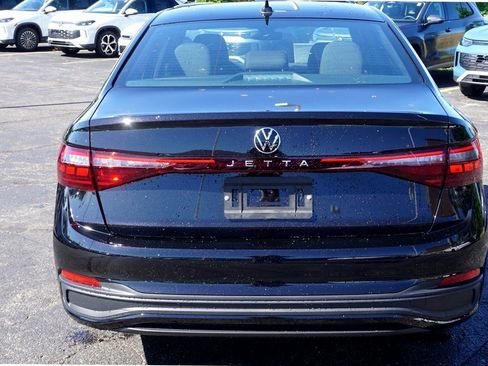 New 2025 Volkswagen Jetta Sport image 4