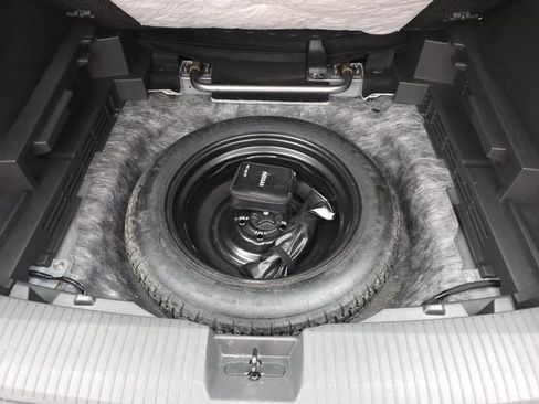 Used 2021 Nissan Rogue SV FWD image 34