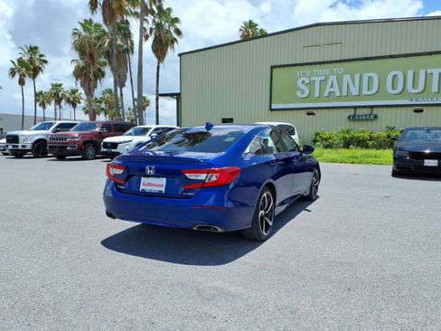 Used 2018 Honda Accord Sport image 8
