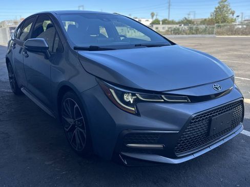Used 2020 Toyota Corolla SE w/ Carpet Mat Package (TMS) FWD image 2
