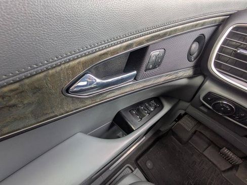 Used 2019 Lincoln Nautilus Reserve AWD/4WD image 24