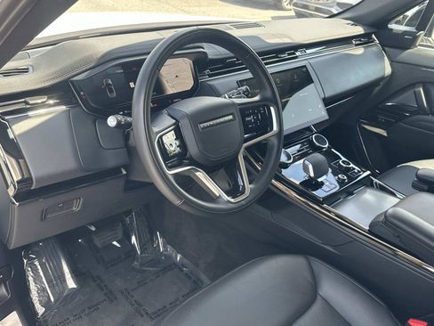 Used 2023 Land Rover Range Rover Sport SE AWD/4WD image 10