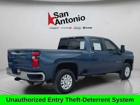 Used 2026 Chevrolet Silverado 2500 LT AWD/4WD image 14