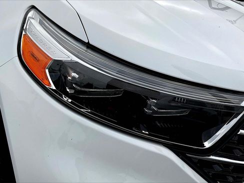 Certified 2020 Ford Explorer XLT w/ Equipment Group 202A image 28