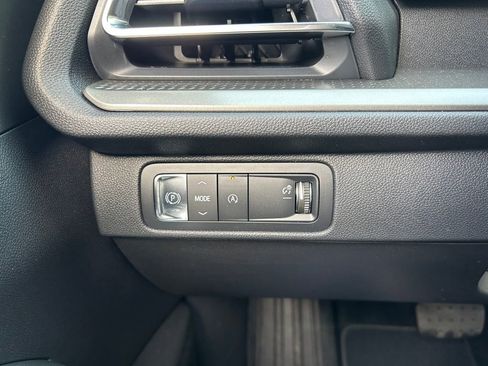 New 2026 Chevrolet Traverse LT w/ Midnight/Sport Edition FWD image 51