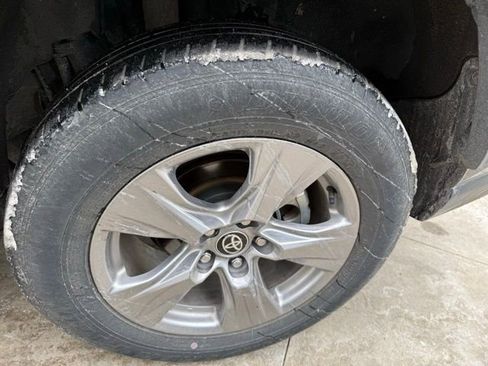 Used 2025 Toyota RAV4 XLE image 11