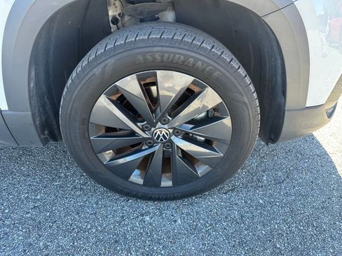 Used 2022 Volkswagen Taos S image 5