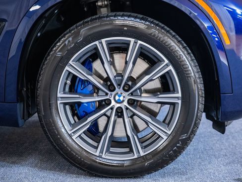 Used 2022 BMW X5 M50i w/ Premium Package AWD/4WD image 15