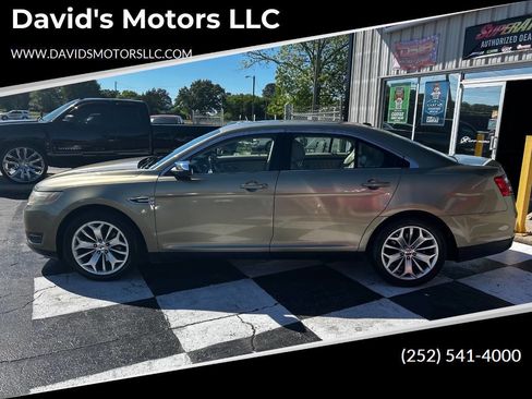 Used 2013 Ford Taurus Limited FWD image 1