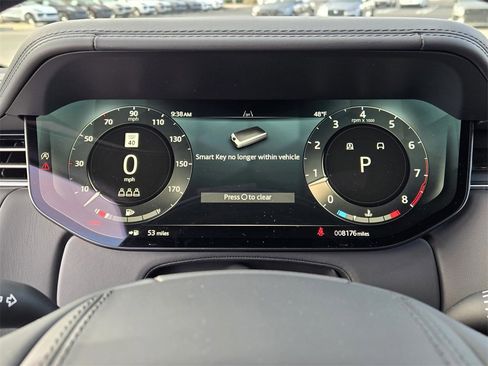 Used 2025 Land Rover Range Rover Autobiography image 24